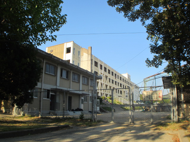 Junior high school. Nava 955m until junior high school (junior high school)