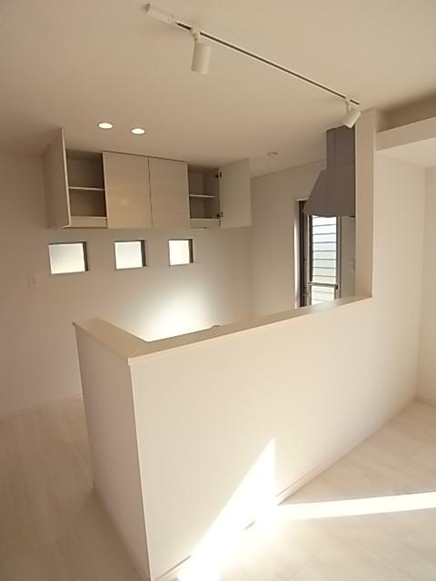 Same specifications photo (kitchen)