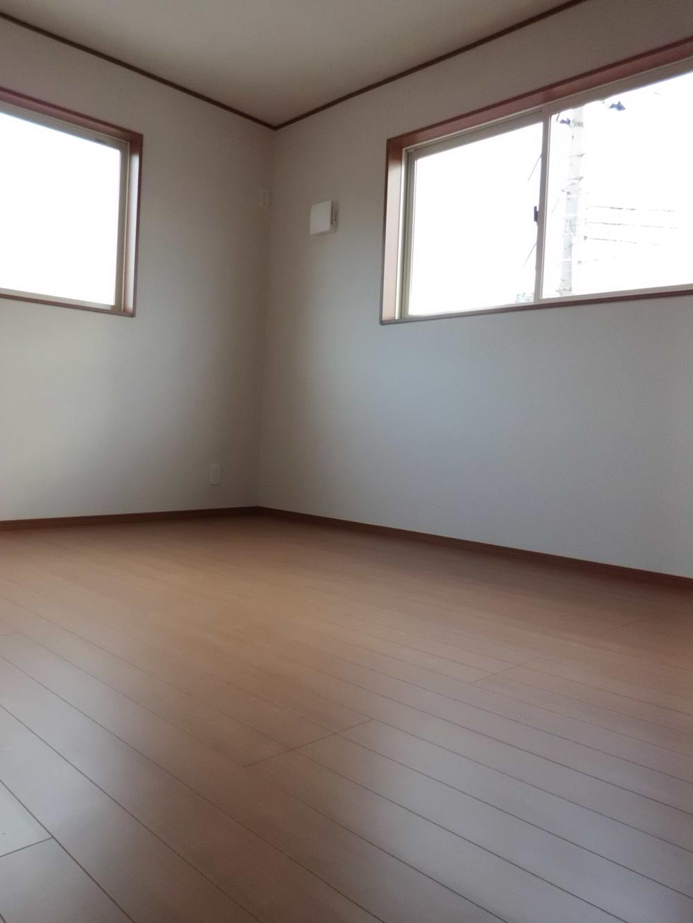 Non-living room. Indoor (11 May 2013) Shooting