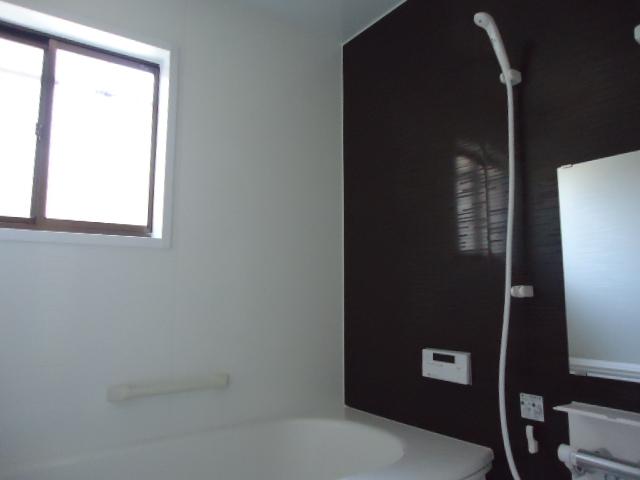 Bathroom. Local (April 9, 2013) Shooting