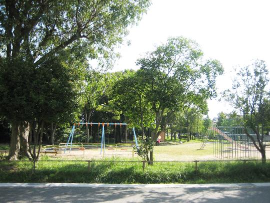 park. 736m until Otsuka park