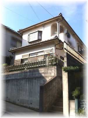 Local appearance photo. Exterior (1)