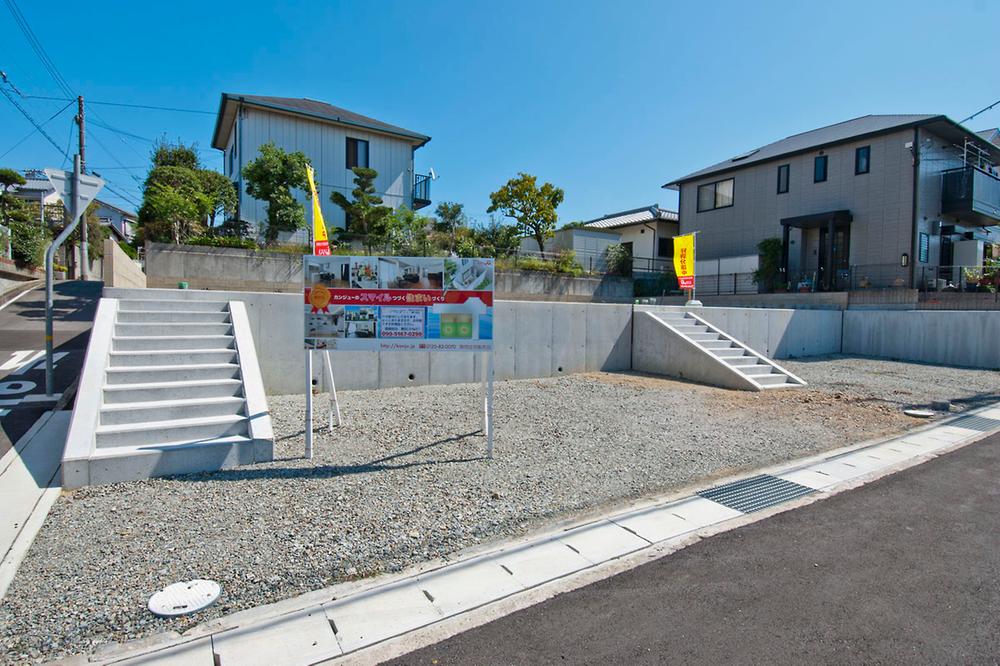 Local photos, including front road. Local (September 2013) Shooting