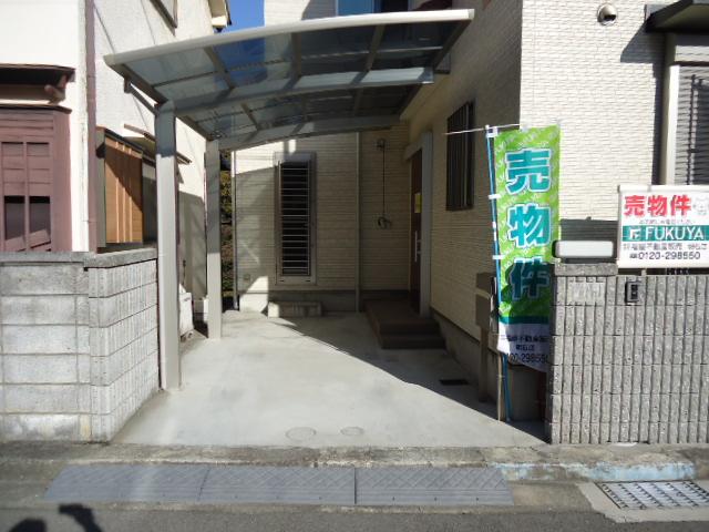 Parking lot. Local (December 22, 2013) Shooting