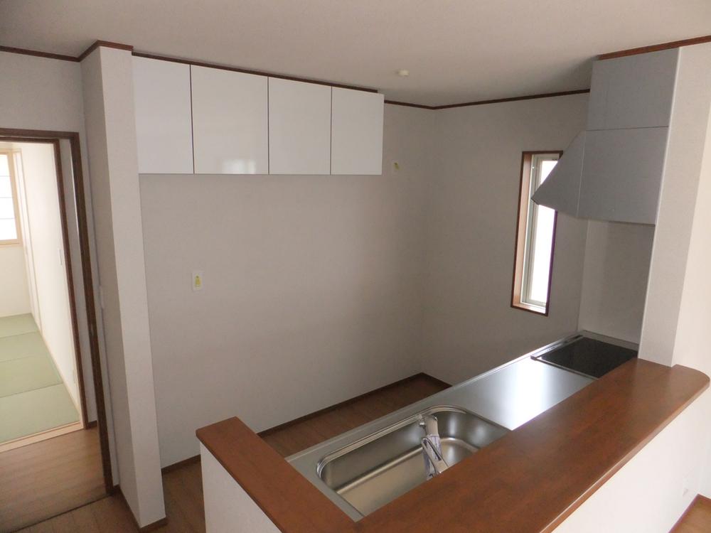 Same specifications photo (kitchen)