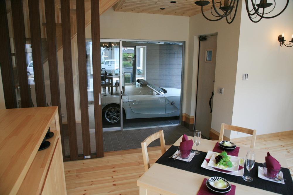 Model house photo. "living"