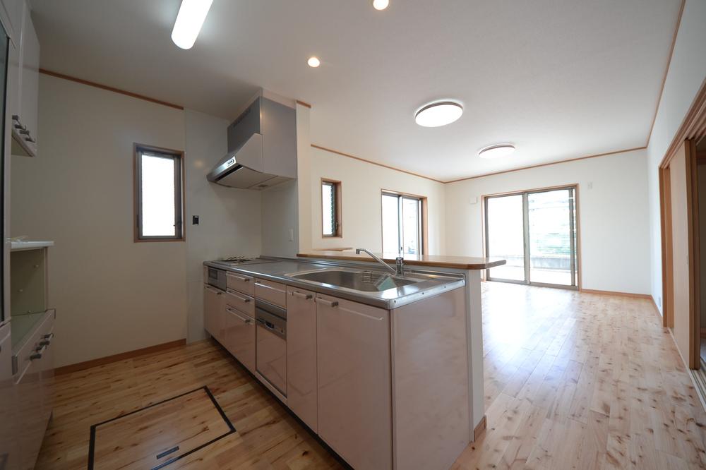 Living. Local (April 2013) Shooting