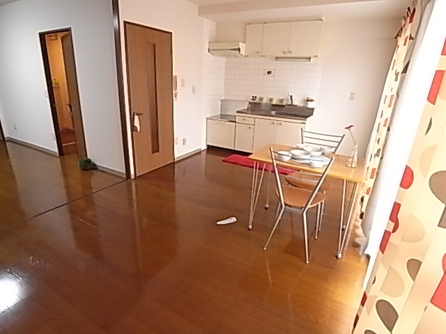 Living and room