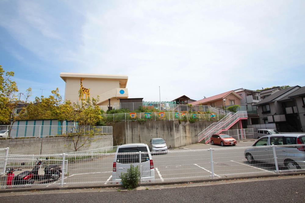kindergarten ・ Nursery. Rich until the nursery 580m You can drop off and pick up to walk every day if this distance.