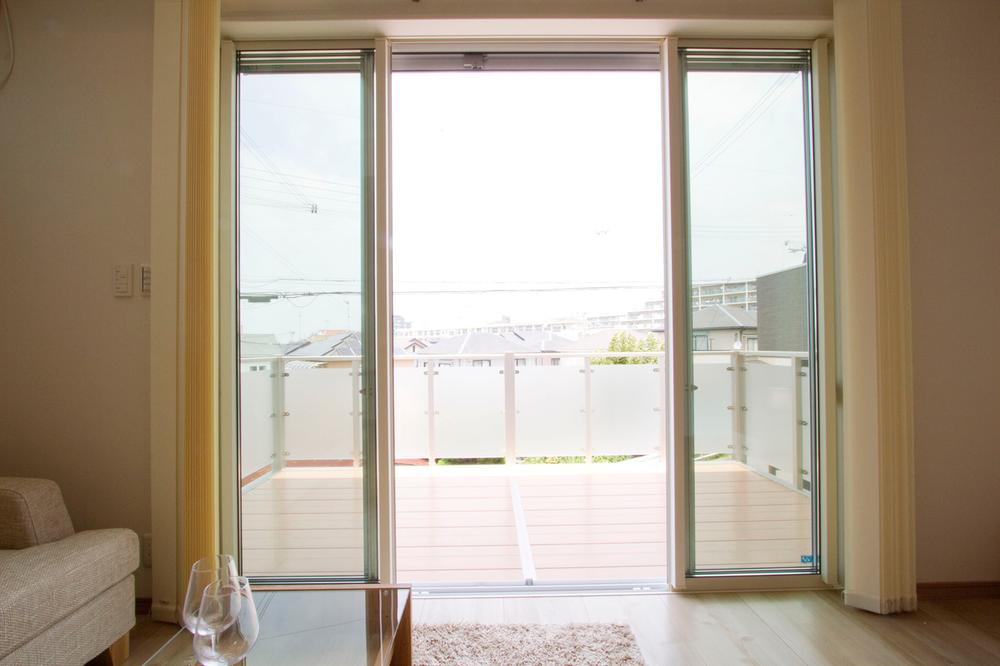 Model house photo. Model house of the neighborhood in the public. Spacious view from the Sky Deck is the best! By all means, please feel.