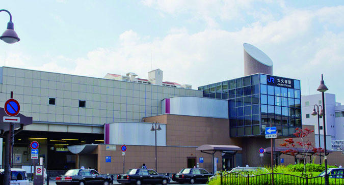 Other. JR Okubo Station Walk about 20 minutes. Easy if bicycle. Of course, there is also a bus.