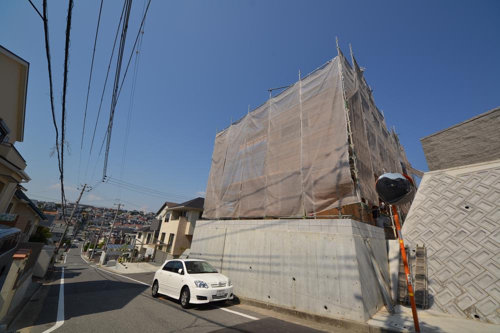 Local photos, including front road. Local (September 23, 2013) Shooting