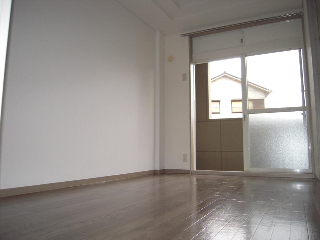 Other room space. Western-style 2
