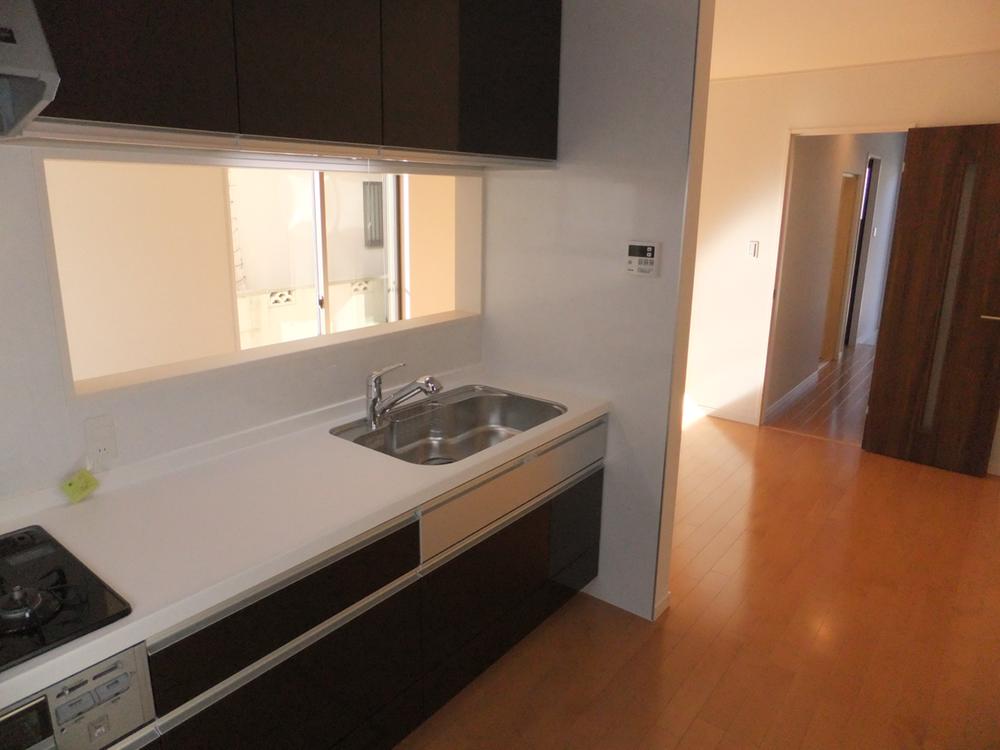 Same specifications photo (kitchen)