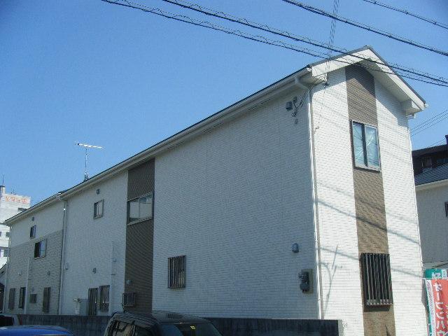 Same specifications photos (appearance). From south