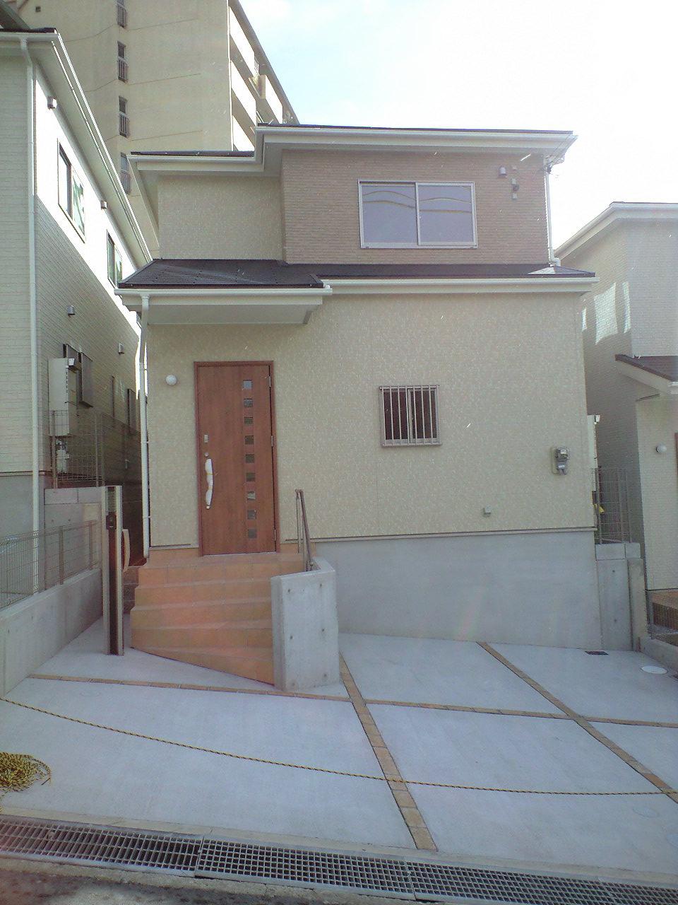 (Building 2) price 32,800,000 yen, Land 140.05 sq m , Building 102.67 sq m , 4LDK