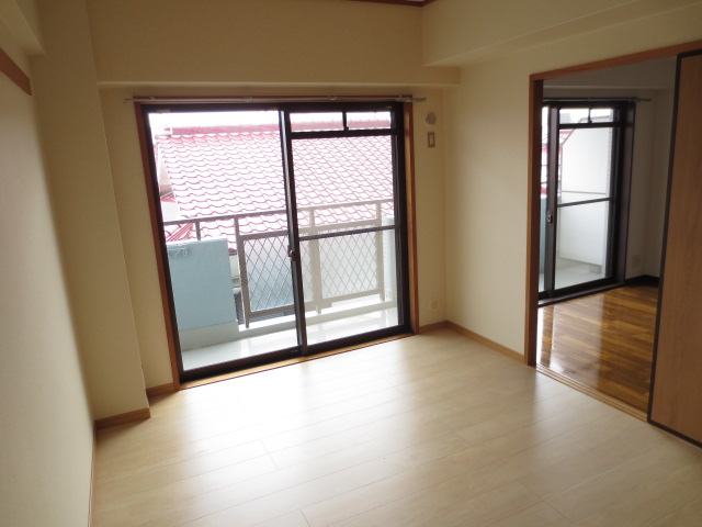Living and room