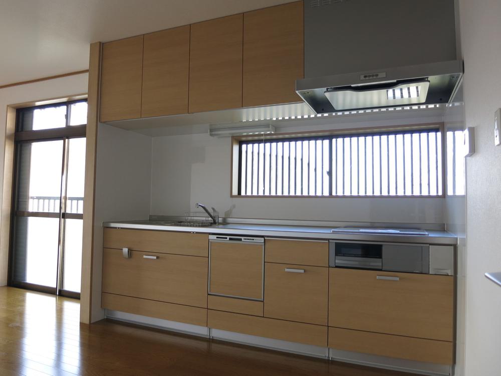 Kitchen. (December 2013) Shooting