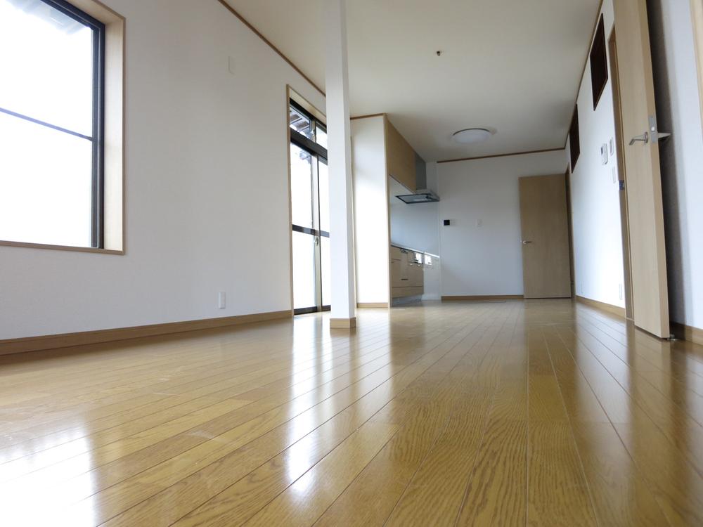 Living. Indoor (12 May 2013) Shooting