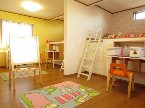 Non-living room. Possible loft with through the children's room