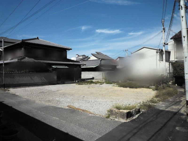 Local photos, including front road. Local (10 May 2013) Shooting