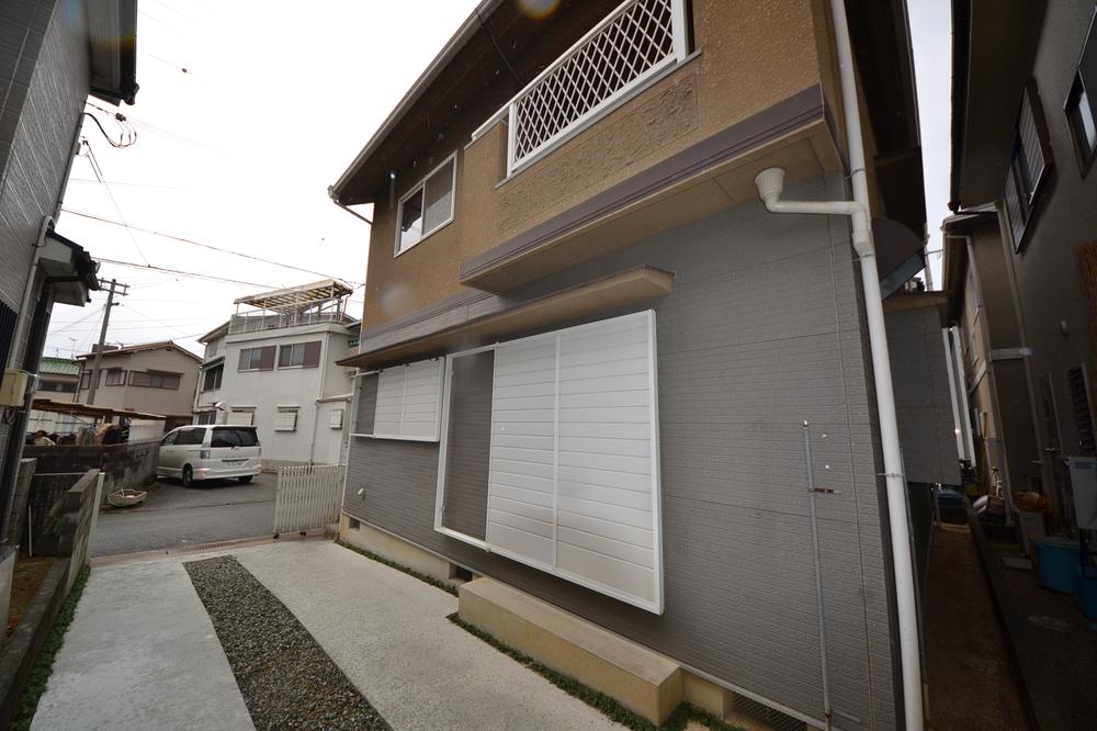 Parking lot. Local (January 9, 2014) Shooting