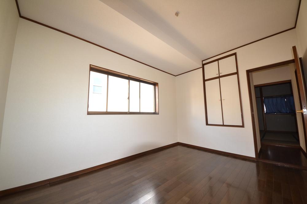 Non-living room. Local (September 26, 2013) Shooting