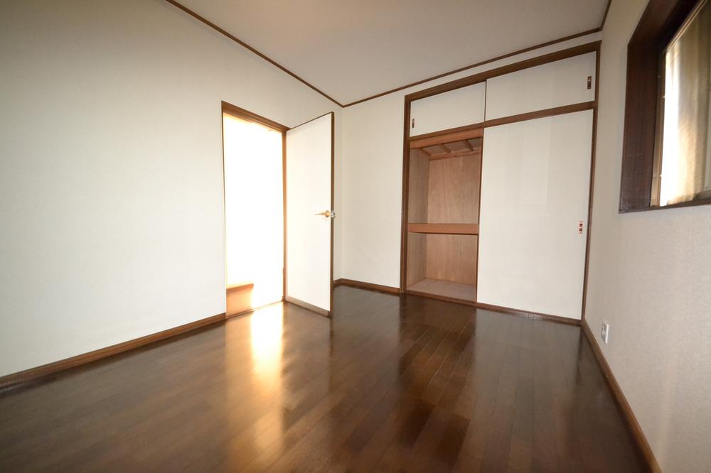 Non-living room. Local (September 26, 2013) Shooting