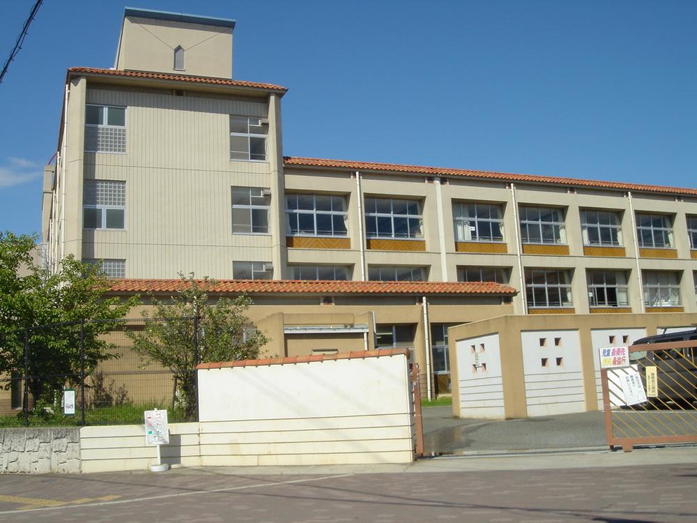 Other. Futami Nishi Elementary School ・  ・  ・ 1100m (walk about 14 minutes)