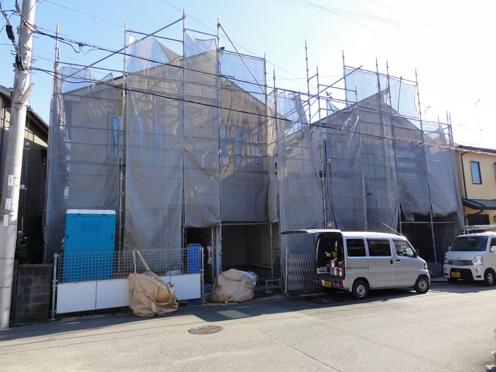 Local appearance photo. Local (11 May 2013) Shooting