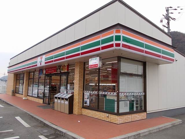 Convenience store. Seven-Eleven Kamigori bamboo Manmise up (convenience store) 1600m
