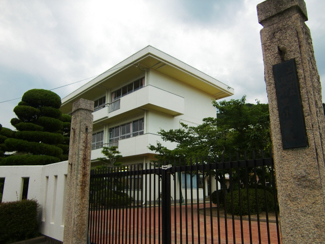 Primary school. Yamanosato up to elementary school (elementary school) 1736m