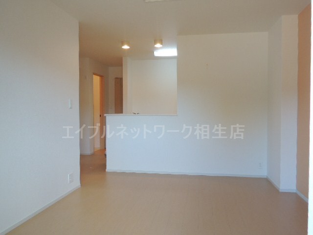 Living and room. The model image