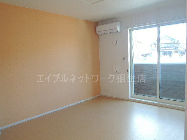 Living and room. The model image