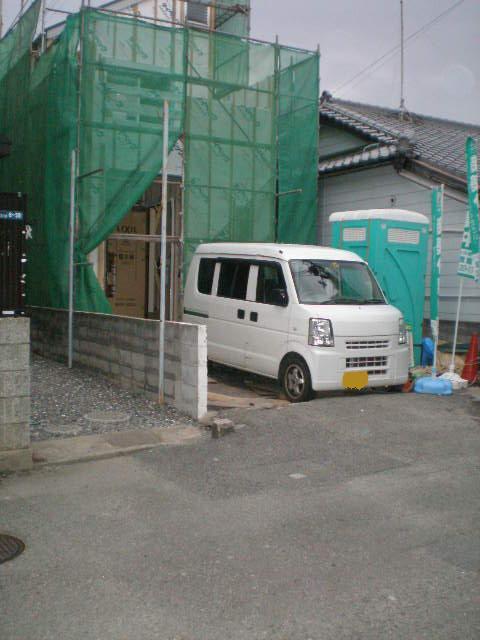 Local photos, including front road. Local (12 May 2013) Shooting