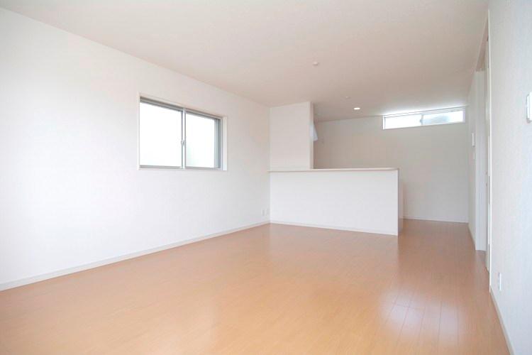 Living. 17.6 Pledge of Living, It has become the living room of the relaxed atmosphere in the wood flooring and white walls!