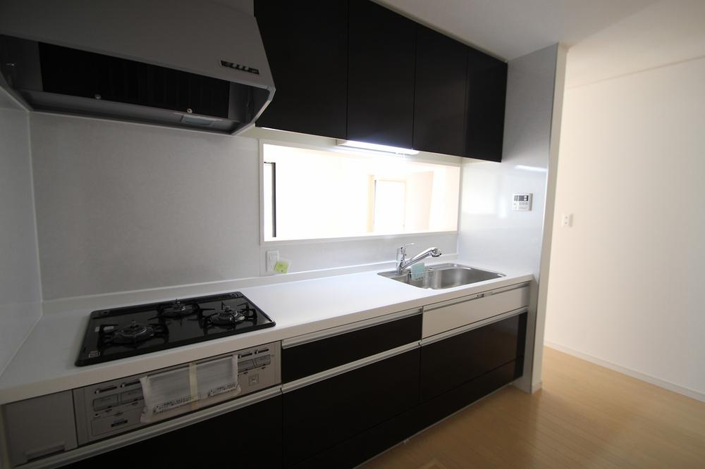 Same specifications photo (kitchen). Same specifications kitchen