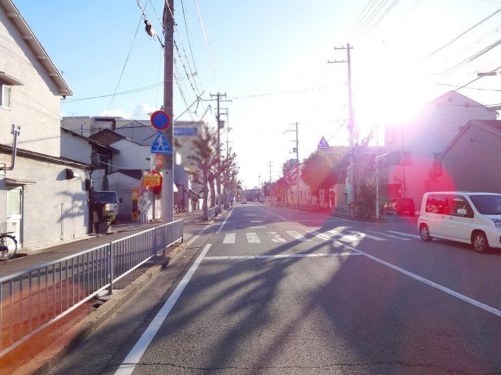 Local photos, including front road. Parking 2 units can be. Of course, You can also bicycle parking such as bicycle. 