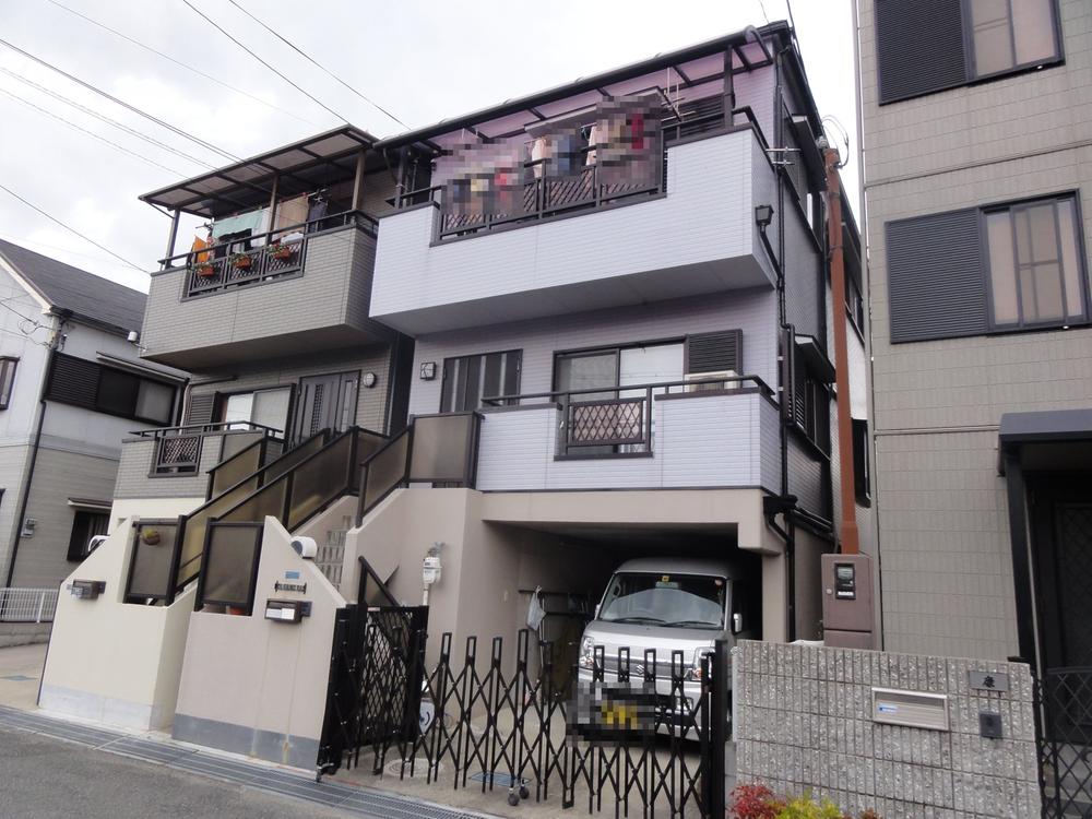 Local appearance photo. Local (12 May 2013) Shooting