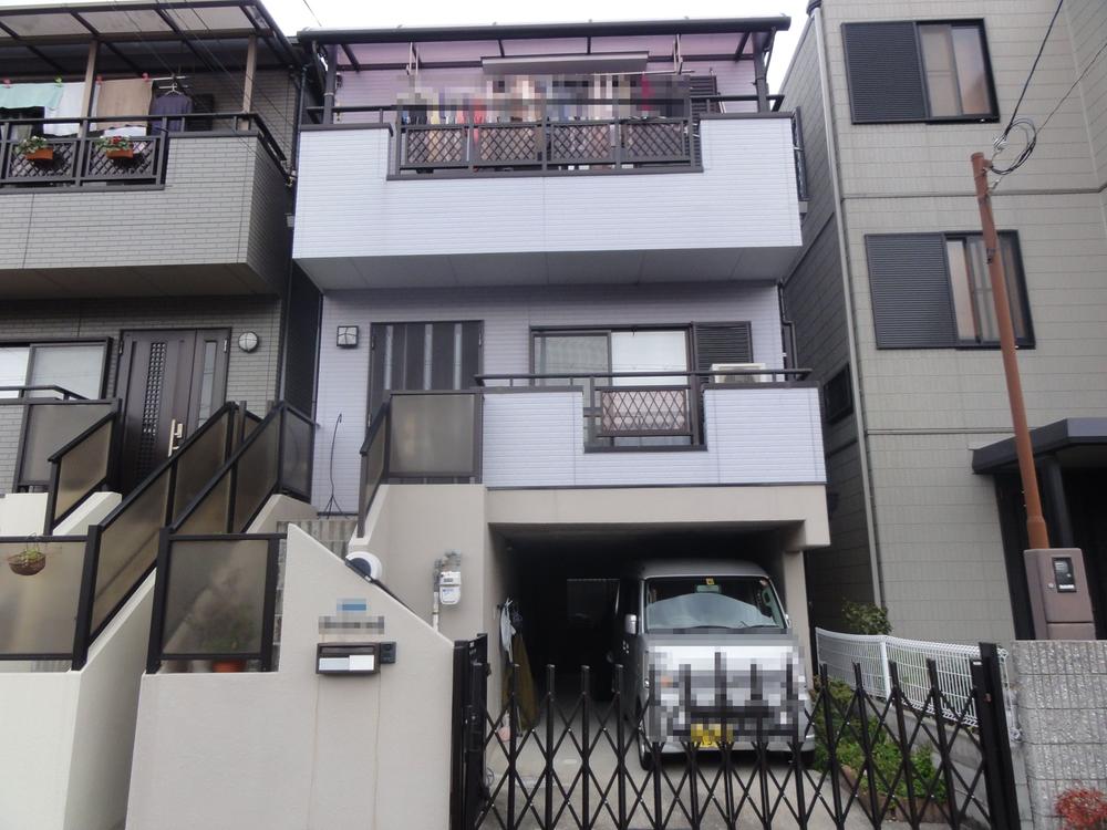 Local appearance photo. Local (12 May 2013) Shooting