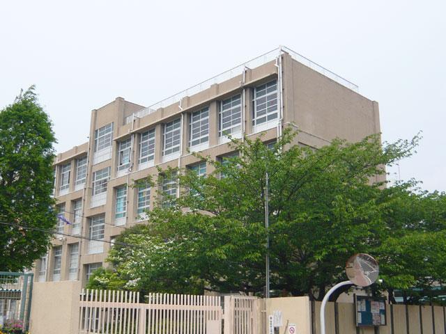 Primary school. 878m until Nishi Elementary School Amagasaki Municipal Tachibana