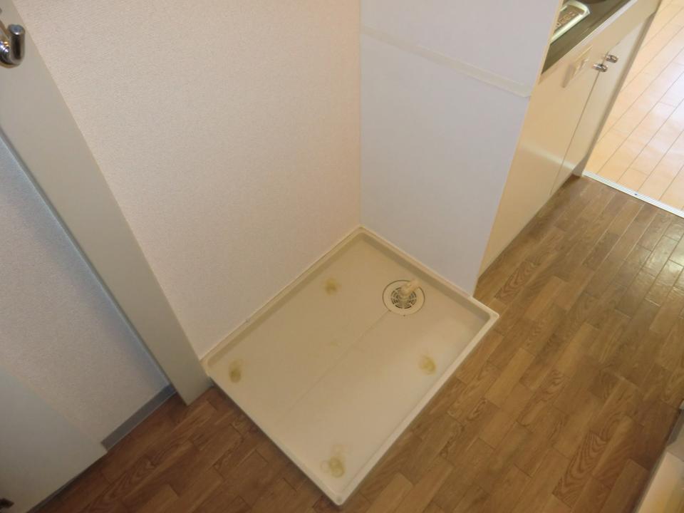 Other. Washing machine we are put to be happy in the room