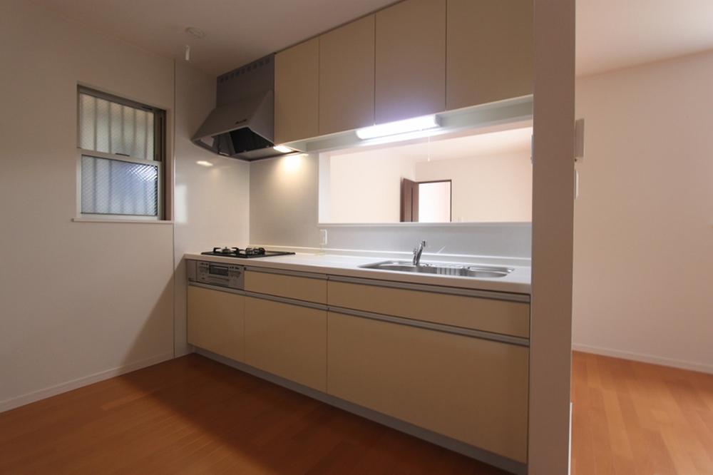 Kitchen.  ◆ kitchen