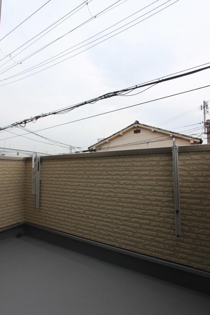 Balcony.  ◆ balcony