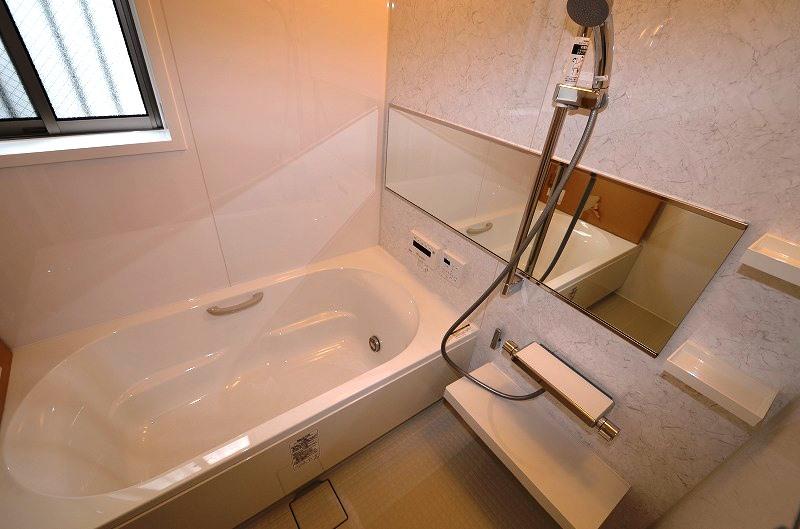 Bathroom. Indoor (July 2013) Shooting