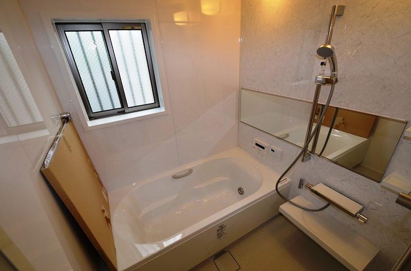 Bathroom. Indoor (July 2013) Shooting