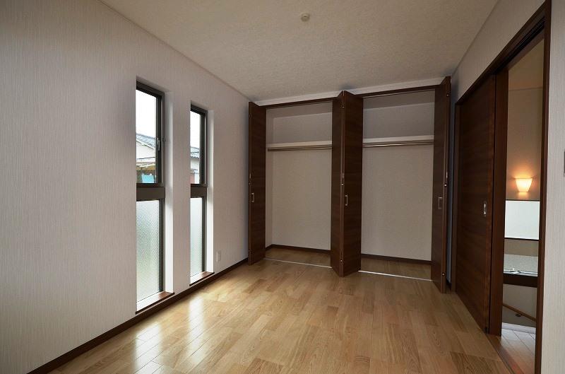 Non-living room. Indoor (July 2013) Shooting