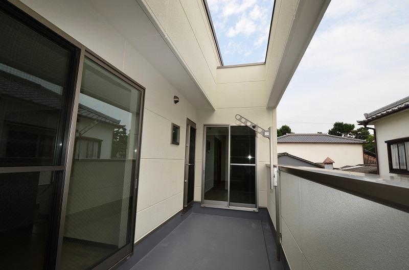 Balcony. Local (July 2013) Shooting