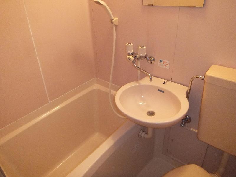 Bath. Bathroom