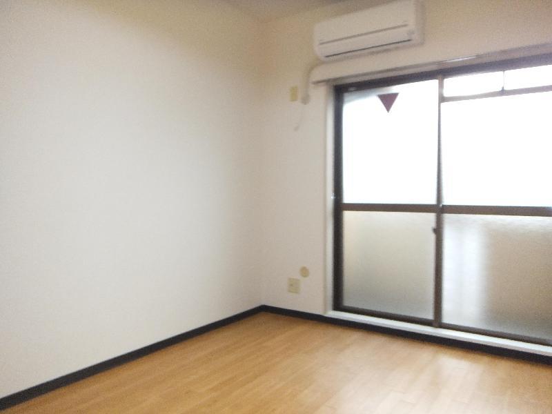 Other room space. Western style room